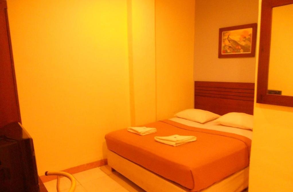 Hotel Parma Pekanbaru Room photo